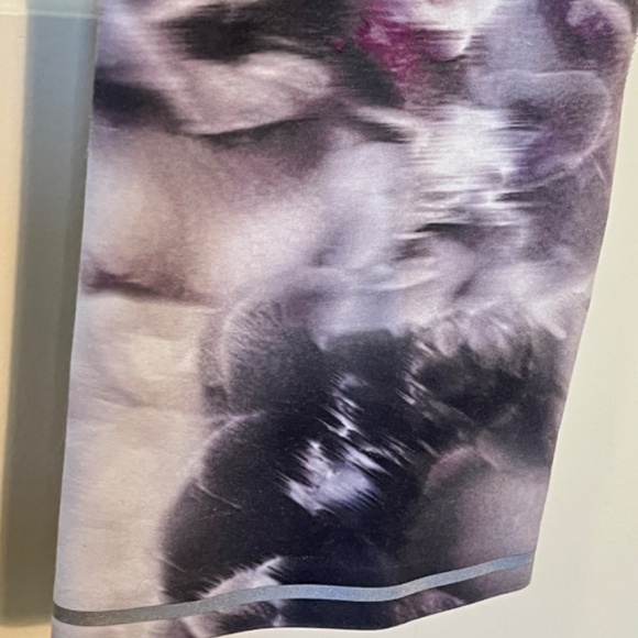 Athleta Run Free Tights - Winter Floral Sz M - Picture 6 of 8